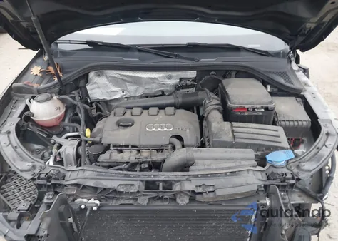 2018 Audi Q3 2.0T Premium/2.0T Sport Premium z USA, uszkodzony, nr VIN WA1JCCFS8JR034040